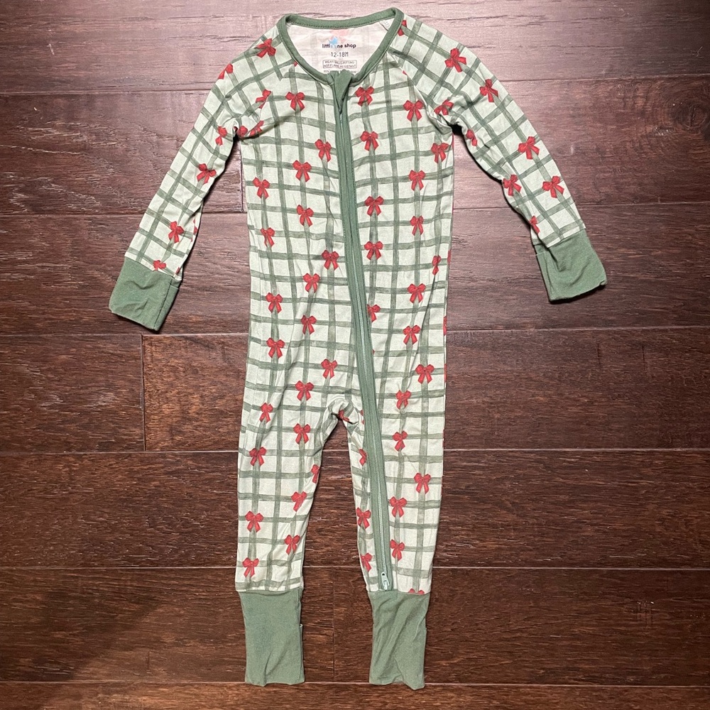 Little One Shop Gift Wrapped Christmas Pajamas 12-18 month